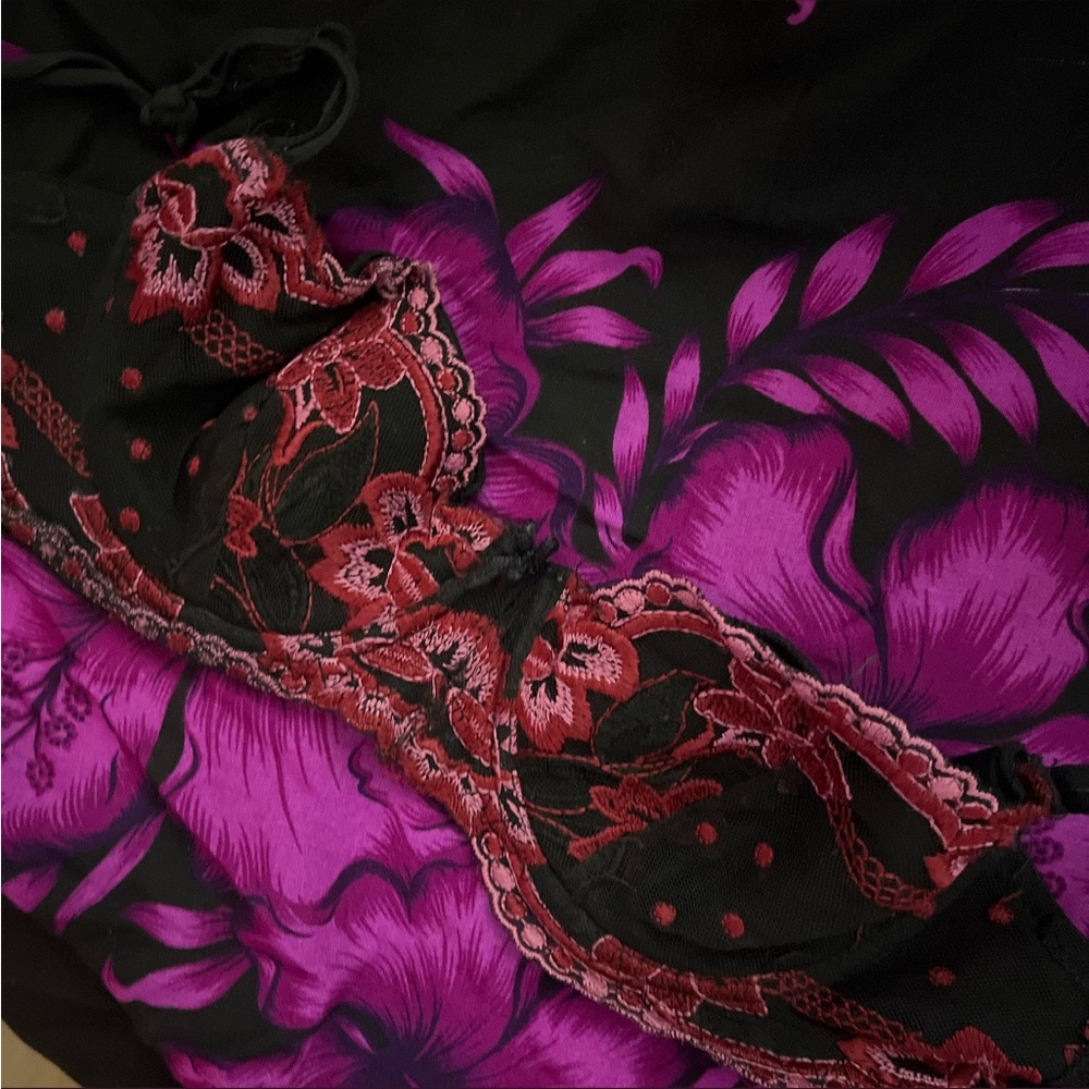 Lace Underwire Bra - Black and Red